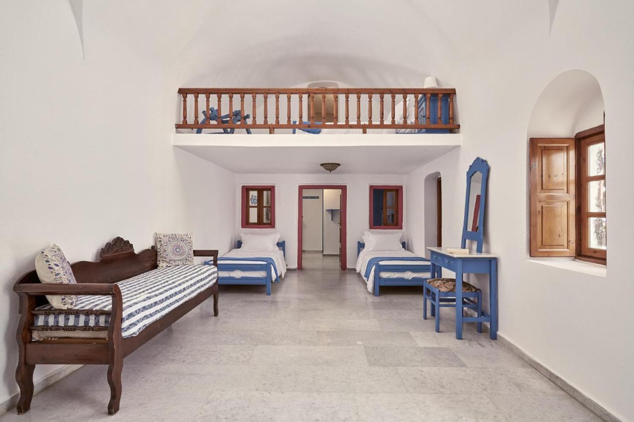 Amphitheater Cave Houses サントリーニ エクステリア 写真