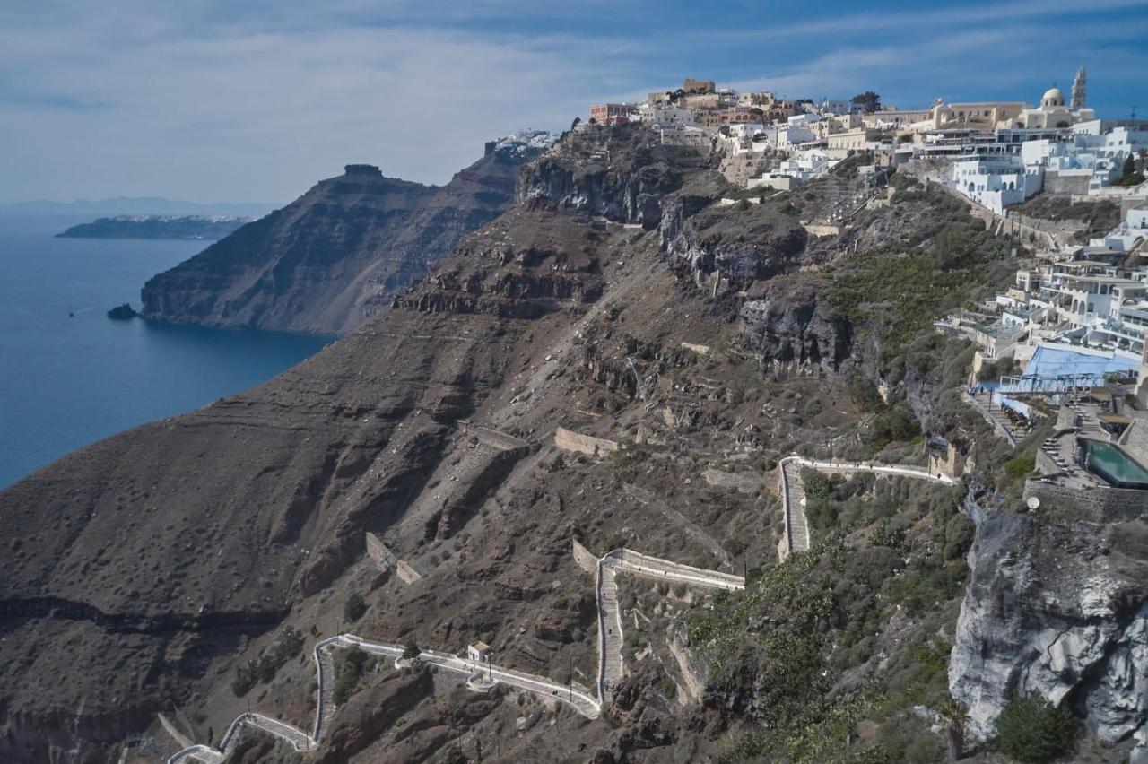 Amphitheater Cave Houses サントリーニ エクステリア 写真